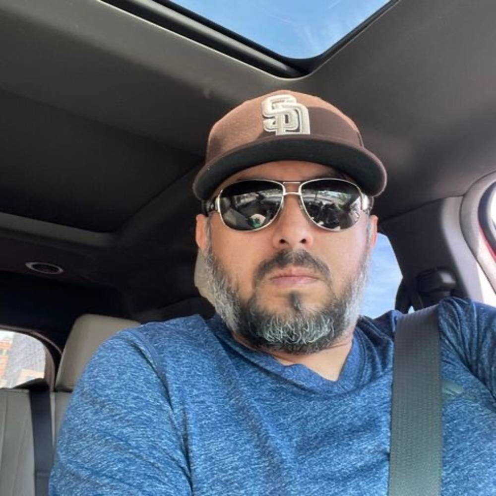 Meet your Posher, Raymundo